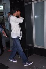 Aryan Khan snapped at airport in Mumbai on 27th June 2013 (1).JPG